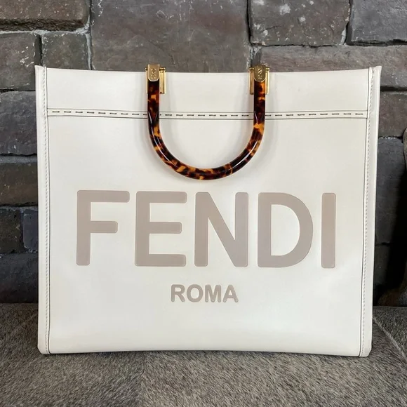 FENDI Sunshine Medium White Leather Shopper - Picture 9 of 16